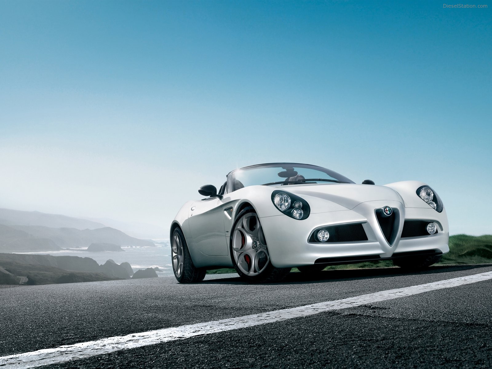 Alfa 8C Spider (2008) Car Pictures